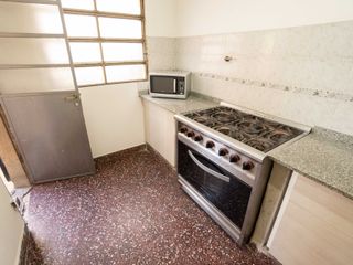 Foto 8 de VENTA CHALET 3AMB COCHERA Y FONDO. LOMAS DE ZAMORA