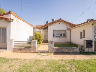 Foto 23 de VENTA CHALET 3AMB COCHERA Y FONDO. LOMAS DE ZAMORA
