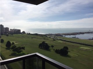 Edificio Torres del Golf. 3 ambientes con cochera. Vista plena al mar y al golf.