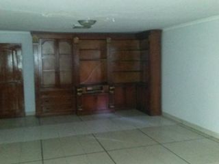Foto 10 de casa-local en arriendo/venta en ciudad jardín. Cod V13659