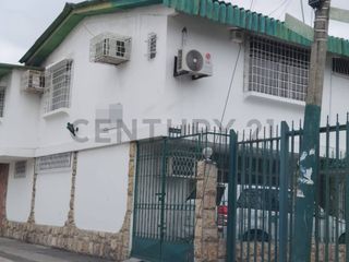 Se vende-casa-Los Esteros, Sur de Guayaquil LadC