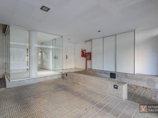 Departamento en venta - 1 dormitorio 1 baño - Amplio patio - 140mts2 - La Plata