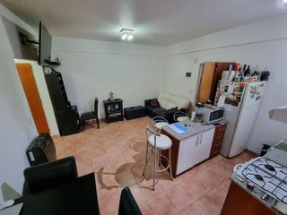 VENTA PH 2 AMBIENTES CON PATIO Y PARRILLA - VILLA PUEYRREDON