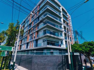 Venta Amplio y luminoso apartamento en San Isidro Corpac, perfecto para familias