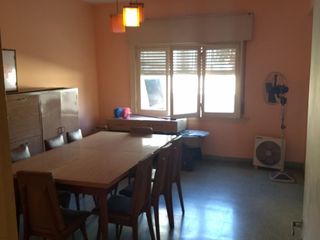 Foto 5 de Venta de Local y departamento de 4 ambientes Casanova