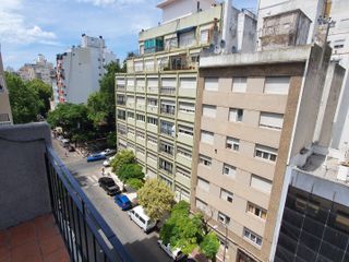Dos ambientes a la calle con balcon. Zona Hermitage / Aldrey