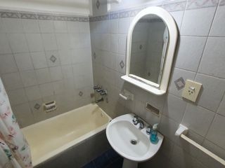 Foto 15 de Dos ambientes a la calle con balcon. Zona Hermitage / Aldrey