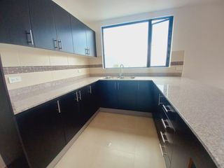 Ponceano, Departamento en renta, 125 m2, 3 habitaciones, 3 baños, 2 parqueaderos