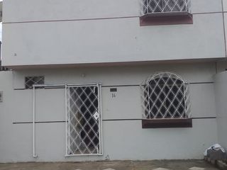 Foto 1 de SE VENDE CASA ESQUINERA EN MUCHO LOTE 1 ETAPA 6 (ATRAS DE LA FERIA DE CARROS)