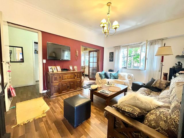 Venta Ph 3 ambientes con dependencia La Perla