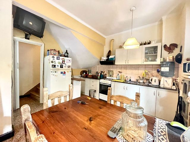 Venta Ph 3 ambientes con dependencia La Perla