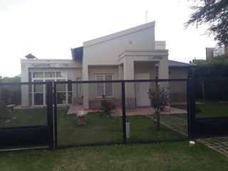 Foto 2 de VENTA DE CASA EN Juana Koslay