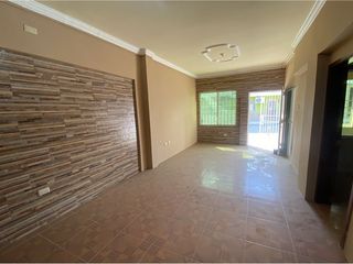 Foto 1 de Casa Rentera de venta al Norte de Manta