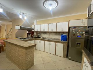 Foto 14 de Casa Rentera de venta al Norte de Manta