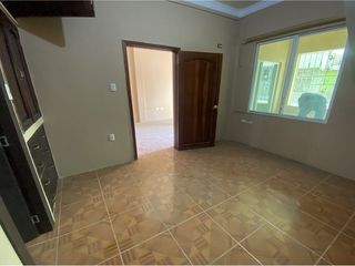 Foto 4 de Casa Rentera de venta al Norte de Manta