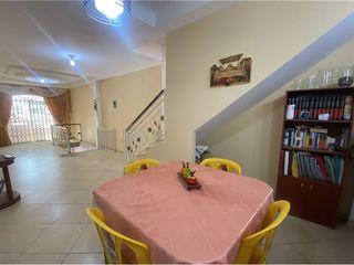 Foto 7 de Casa Rentera de venta al Norte de Manta