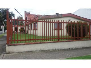 Foto 3 de VENDO TRES CASAS SEGUIDAS PARA CONSTRUCTORES