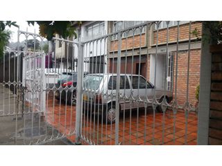Foto 5 de VENDO TRES CASAS SEGUIDAS PARA CONSTRUCTORES