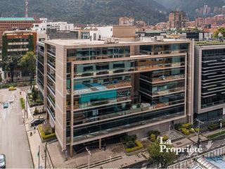 Foto 8 de oficina en arriendo en chico norte. Cod A226