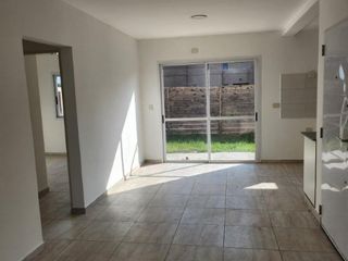 Foto 6 de Departamento en venta en Canning