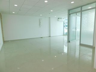 Foto 4 de oficina en arriendo en la castellana. Cod A68870