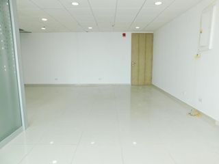 Foto 7 de oficina en arriendo en la castellana. Cod A68870