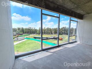 ALQUILER DE OFICINA DE 52.63M2   EN MERIDIANO BUSINESS CENTER CON COCHERA Y 4 MESES DE GRACIA