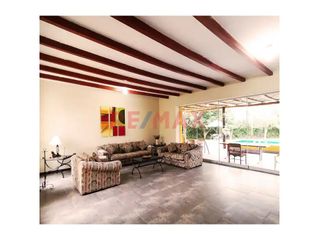 Foto 7 de Casa de Campo en Venta: Condominio La Toscana - Chincha

Ubicación: Condominio La Toscana, El Carmen, Chincha
Antigüedad: 12 años
Área de Terreno