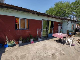 Casa para 2 Familias en venta en Gonzalez Catan