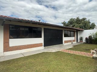 Foto 5 de VENTA CASA UNA SOLA PLANTA - 2 DORMITORIOS - TUMBACO