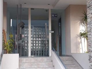 Foto 8 de Excelente departamento de 2 amb con balcón y cochera
