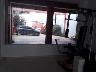 Foto 5 de Excelente departamento de 2 amb con balcón y cochera