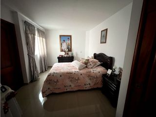 Apartamento en venta en Almeria Laureles Medellín