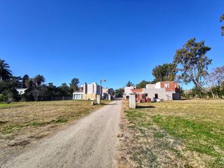 Terrenos en venta -  423,40mts2 - Village El Molino, Villa Elisa, La Plata