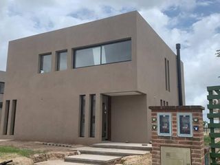 Foto 2 de Casa en Los Castaños, Nordelta