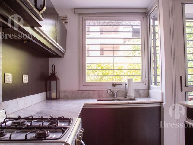 Departamento en Alquiler .Tres amplios ambientes . Cochera  Impecable .Nuñez