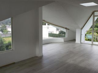 Foto 7 de CLUB LOS CHILLOS, vendo casa independiente, 1.200m2 de terreno y 460m2 de construcción, 5 alcobas, suite independiente