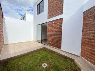Casa en Puembo en venta, 116 m2, 3 habitaciones, 3 baños