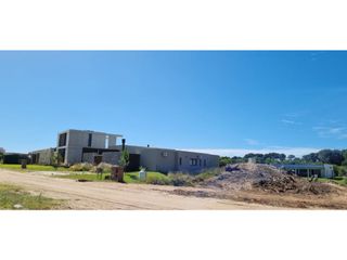 Lote en Costa Esmeralda Barrio Residencial II 197 1041 m2