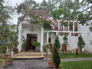 Venta de Hermosa Casa en la Encantada de Villa Chorrillos