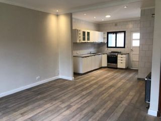 Foto 9 de Venta de Casa 5 ambientes en Colina de Peralta Ramos