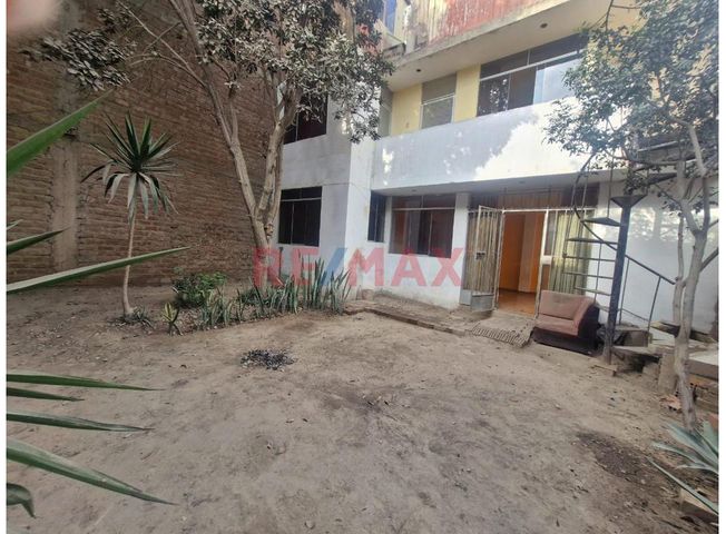 Casa en Venta en Puente Piedra - Altro
