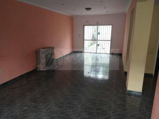 Foto 10 de vendo casa 5 amb en parque avellaneda