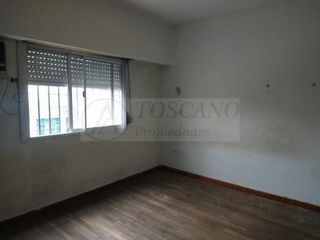 Foto 4 de vendo casa 5 amb en parque avellaneda