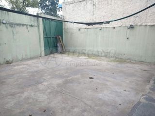Foto 12 de vendo casa 5 amb en parque avellaneda