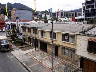 Foto 3 de oficina en arriendo en santa bárbara. Cod A8224963