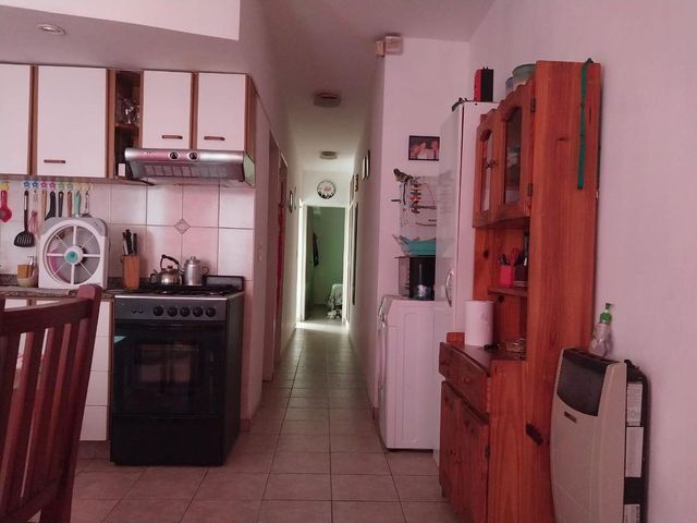 VENTA/PERMUTA - Departamento 2 dormitorios en Planta Baja - Sarmiento, Rosario.