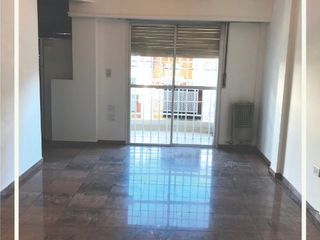 Foto 2 de Departamento en venta en Ramos Mejia Sur