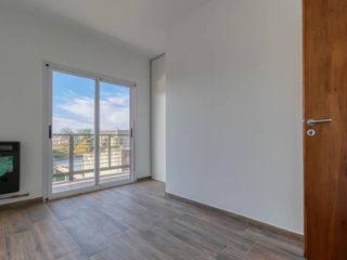 Dúplex en venta - 2 Dormitorios 1 Baño - 100mts2 - La Plata
