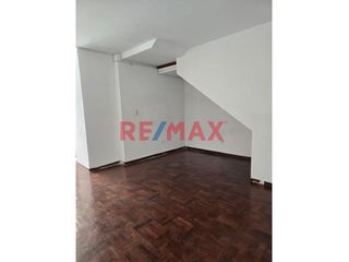 Foto 13 de Se vende casa en el corazón de Miraflores cerca de la histórica Huaca Pucllana, una zona estratégica  y emblemática de la ciudad. Ubicada a solo dos c